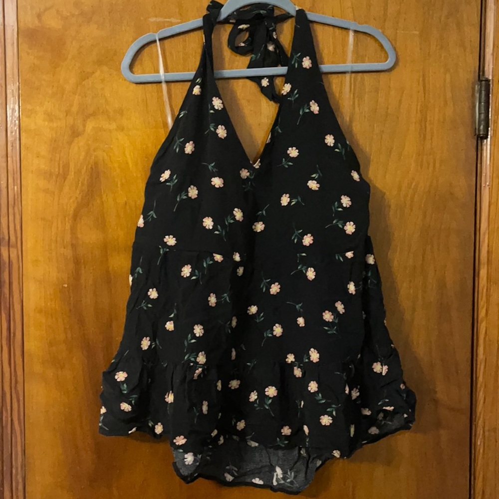 American Eagle women’s open back top